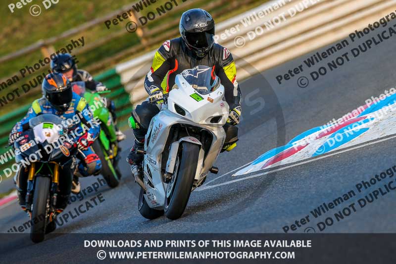 PJM Wedding Photography;enduro digital images;event digital images;eventdigitalimages;mallory park;mallory park photographs;mallory park trackday;mallory park trackday photographs;no limits trackdays;peter wileman photography;racing digital images;trackday digital images;trackday photos